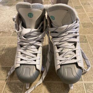 New Women's Hockey Skates (Size EU 39)